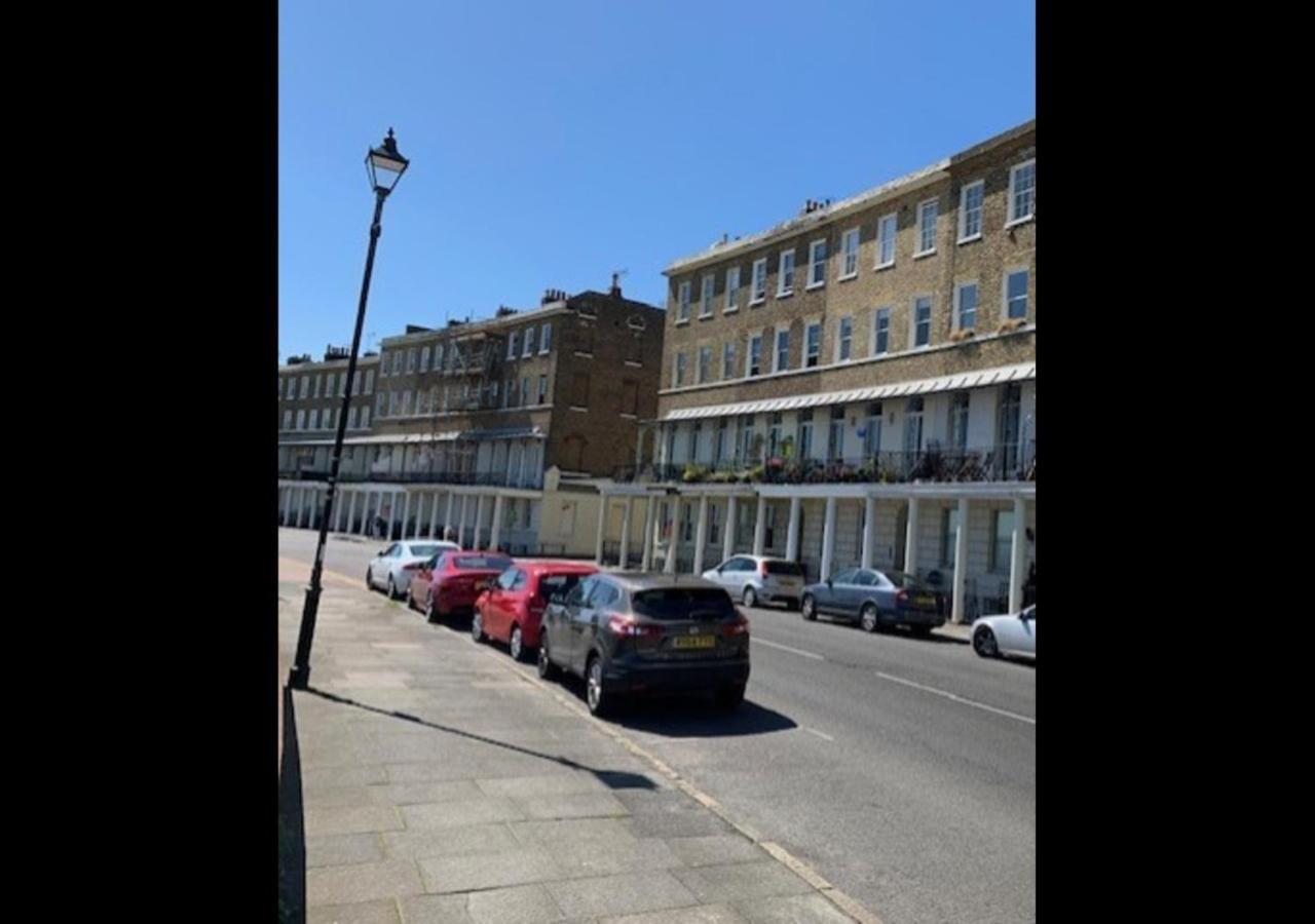 Beach View Apartment - Top Floor Sea View Ramsgate Exterior foto